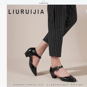 Women’s Low Heel Mary Jane Black Strap Shoes Size 10M